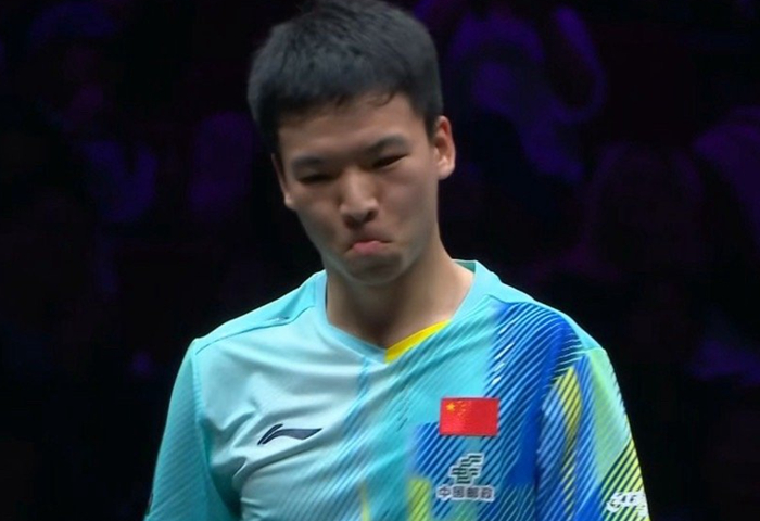 世界杯比赛观看入口-梁靖崑3-1逆转向鹏晋级16强！后三局展综合实力，好好调整状态！|梁靖昆|发球|优势|领先|相持_新浪体育_新浪新闻