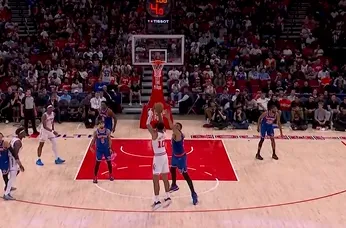 世界杯高清直播下载-史密斯顶着唐斯三分再中，火箭三分32投14中&amp;amp;命中率43.8%